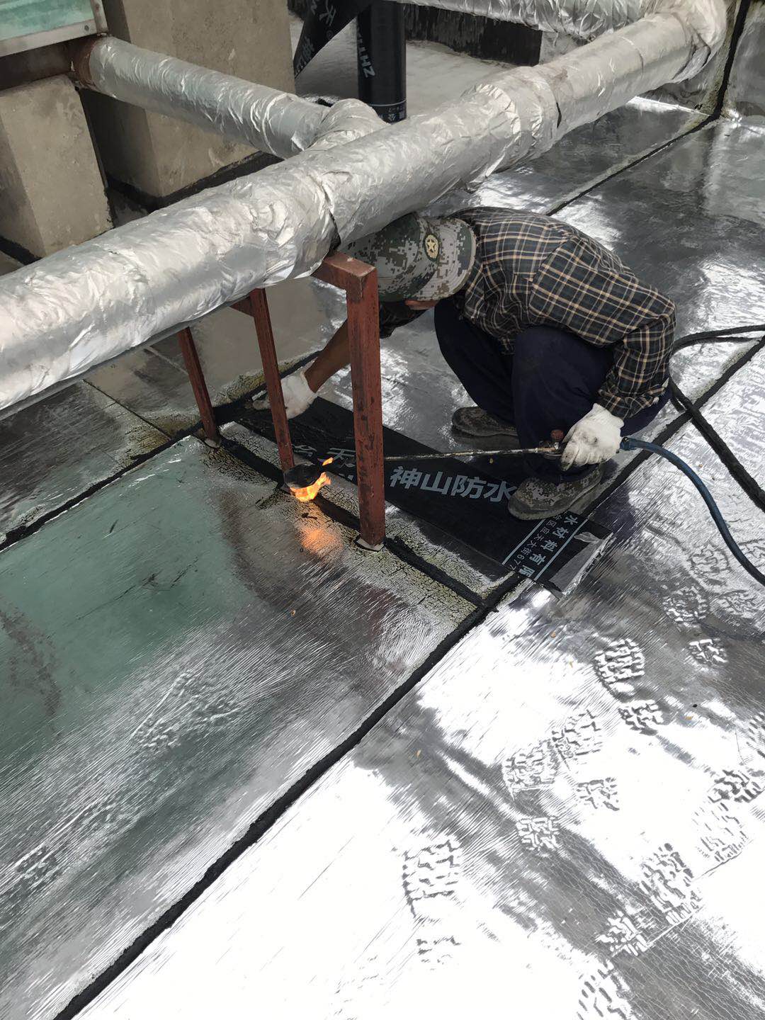 屋面防水補漏.jpg